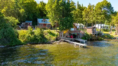 Detached in Bonnechere Valley
