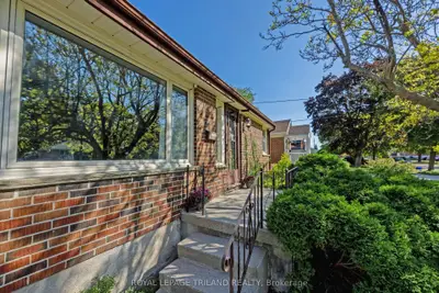 1874 Churchill Avenue, London East, On N5w 2l6