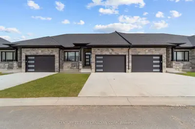 32 Postma Street 18, North Middlesex, On N0m 1a0