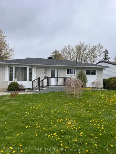 Duplex in Crystal Bay - Rocky Point - Bayshore