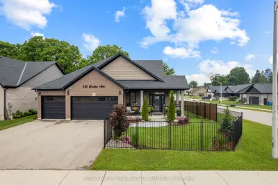 Detached in West Grey