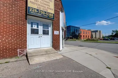1062 - 1066 Dundas Street E, London East, On N5w 3a6