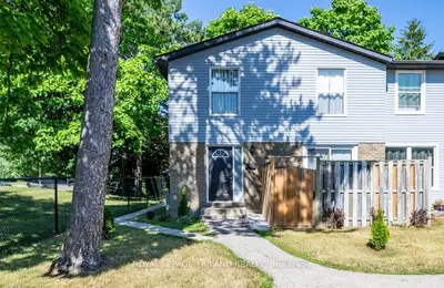 70 Fiddlers Green Road 104, London North, On N6h 4r4