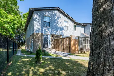 70 Fiddlers Green Road 104, London North, On N6h 4r4