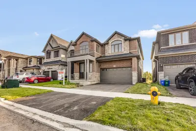 Detached in Brantford