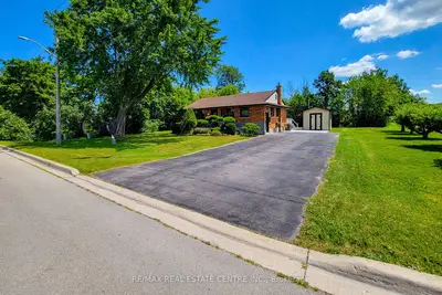 220 Winona Road, Hamilton, On L8e 5k4