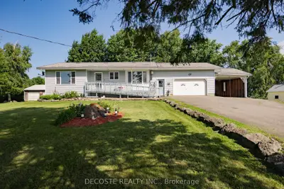 Detached in North Dundas