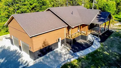 4571 Aspdin Road, Muskoka Lakes, On P0b 1m0
