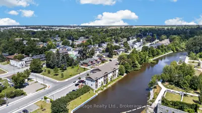 25 King Street 204, Kawartha Lakes, On K9v 1c4