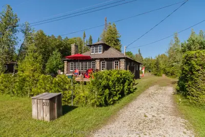 Detached in South Bruce Peninsula