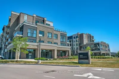 Condo Apartment in Lincoln