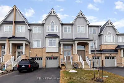 Att/Row/Townhouse in Lincoln