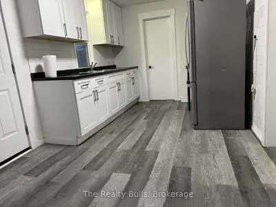 18 Forks Road E, Welland, On L3b 5k1