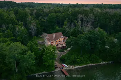 3246 County 8 Road, Prince Edward County, On K0k 2t0