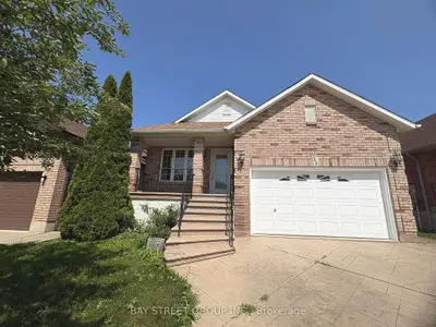 Detached in Hamilton