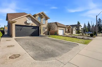 19 Konstantine Court, Hamilton, On L9b 2t3