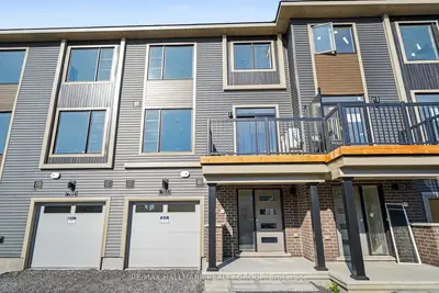 Att/Row/Townhouse in Barrhaven