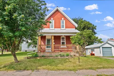 11 Gould Street, Whitewater Region, On K0j 1k0