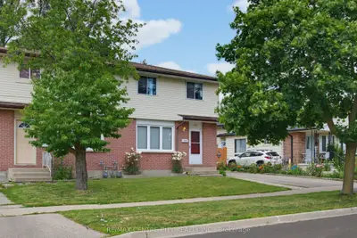 581 Deveron Crescent, London South, On N5z 4m4