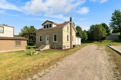 39 MAIN Street E, Bluewater, ON N0M 2T0