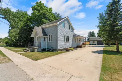Detached in South Huron