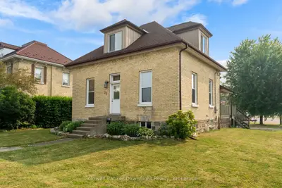 Detached in Bluewater