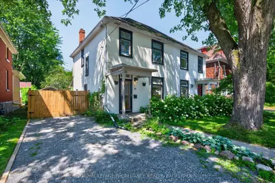 36 Livingston Avenue, Kingston, On K7l 4l2