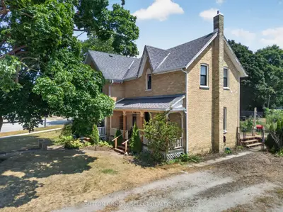 Detached in Lambton Shores
