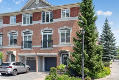 Att/Row/Townhouse in Westboro - Hampton Park