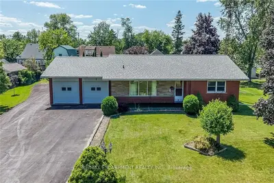 Detached in Haldimand