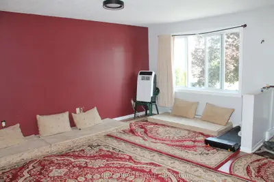 109 Eleventh Avenue E, Cornwall, On K6h 7b8