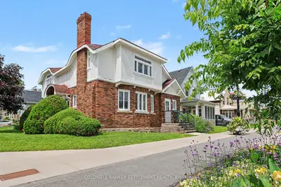 2 Gladstone Avenue, Smiths Falls, On K7h 1l2