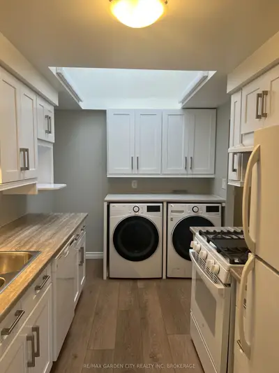 22 Bula Drive 1, St. Catharines, On L2n 6r6