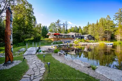 Detached in Powassan