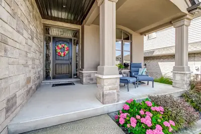 8816 Angie Drive, Niagara Falls, On L2h 0h9