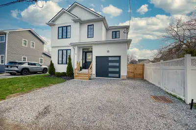 Detached in Fort Erie