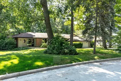 Detached in Hamilton