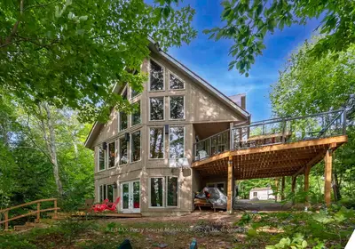 32a Sterner Drive, Seguin, On P2a 0b2