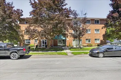 136 Ware Street 201, Peterborough, On K9j 3b8
