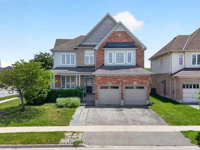 Detached in Thorold