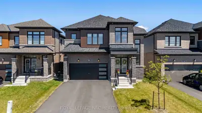 Detached in Thorold