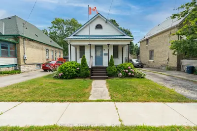 7 Maple Street, St. Thomas, On N5r 1y8