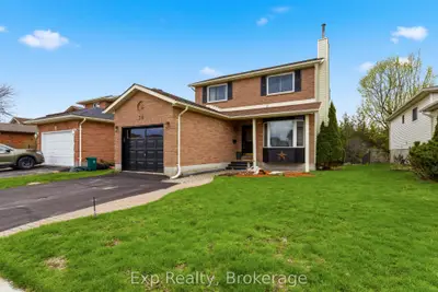 Detached in Belleville