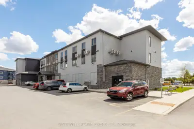 979 North Russell Road 305, Russell, On K4r 0l9