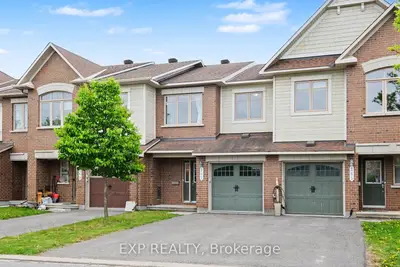 Att/Row/Townhouse in Barrhaven