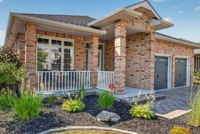 43 Mapleridge Crescent, Thames Centre, On N0l 1g3
