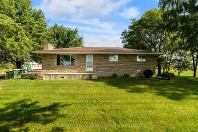 38786 B Zurich-hensall Road, Bluewater, On N0m 2t0