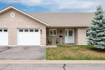 Condo Townhouse in North Bay