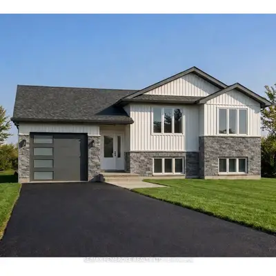 22 Eddy Crescent, Pembroke, On K8a 0m1