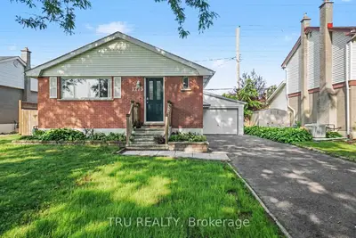 Detached in Belair Park - Copeland Park and Area